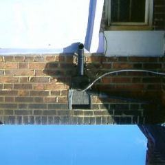 flat roof with wire